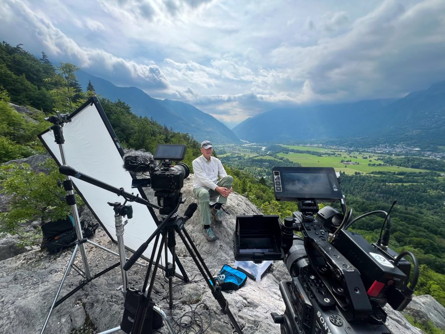 Mladen Berginc - med snemanjem intervjuja (foto Rožle Bregar)