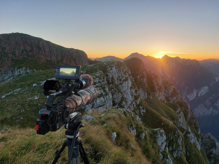 Snemanje sončnega vzhoda v gorah nad Sočo (foto Rok Rozman)